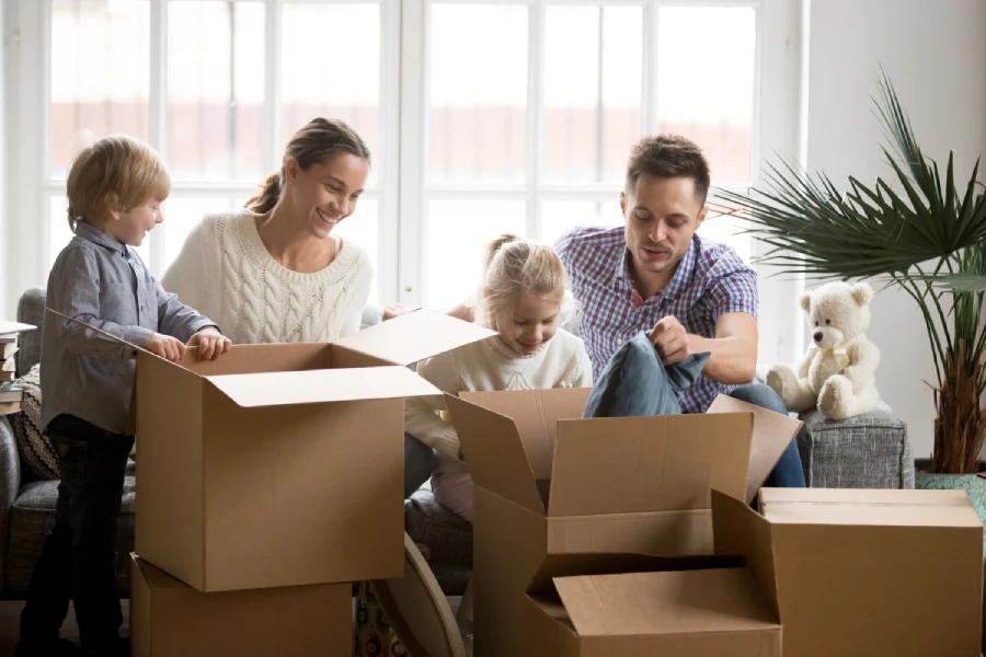 How Professional Packing Services Minimize Moving Day Risks in Bowling Green, KY How Professional Packing Services Minimize Moving Day Risks in Bowling Green, KY